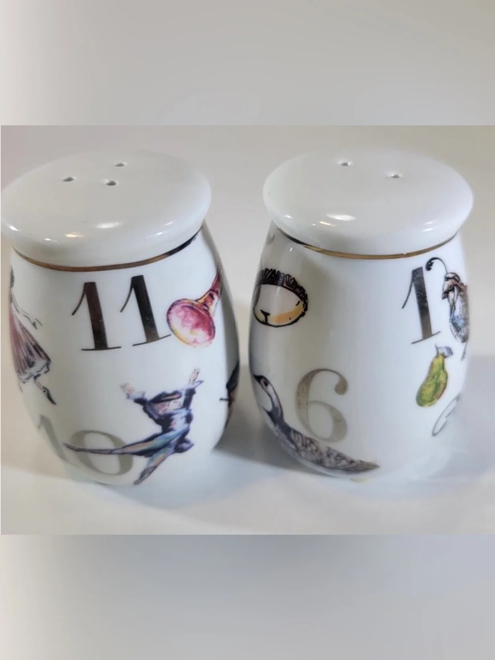 Better Homes & Gardens Porcelain Holiday Edition Salt & Pepper Shaker NWT